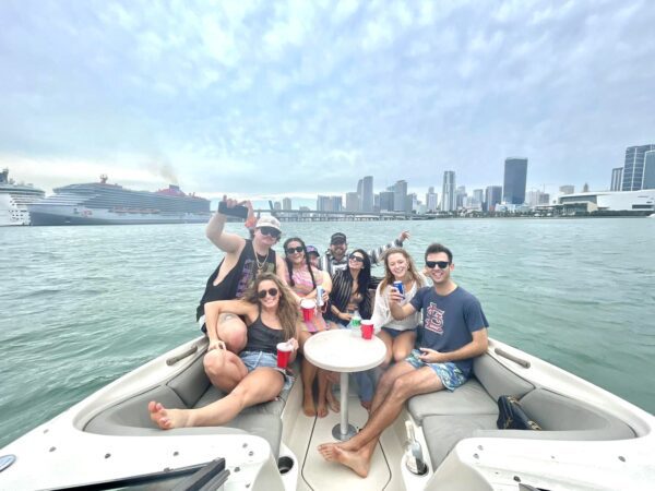 Crownline - Image 25