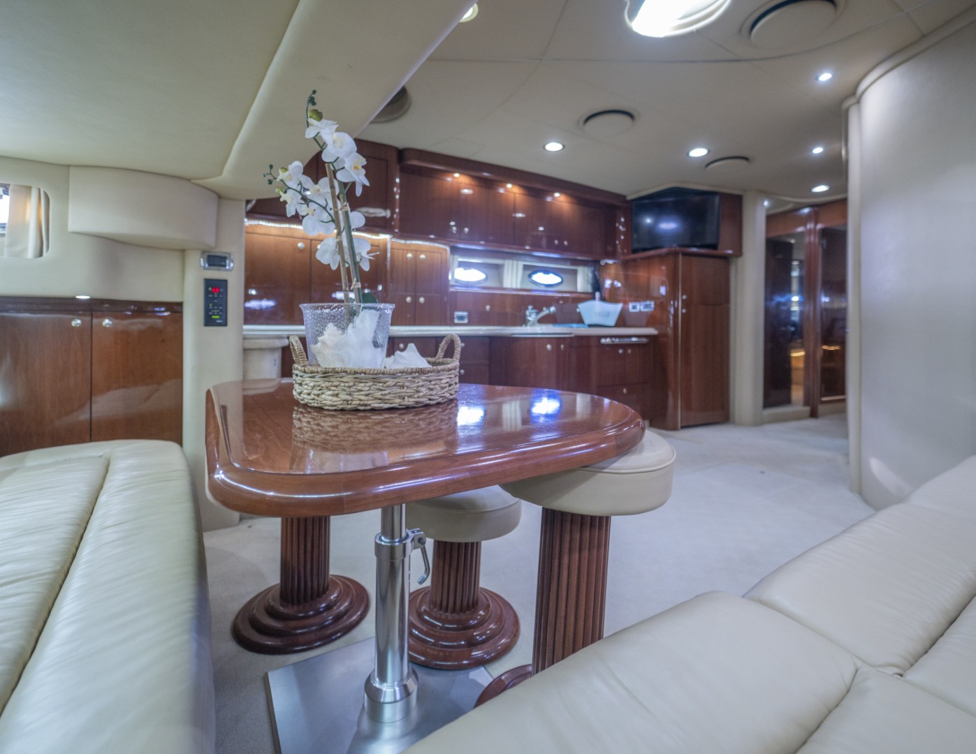 Sea Ray 60 - Image 13