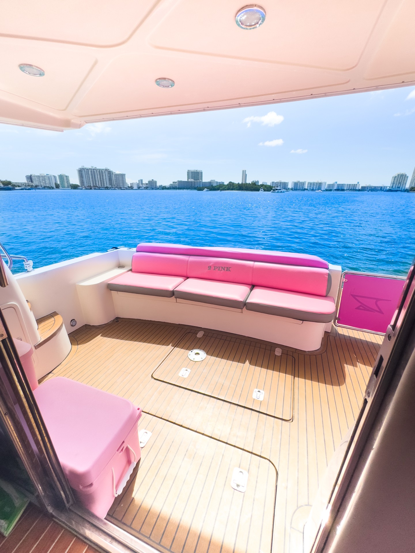 Rodman 48 - Image 11