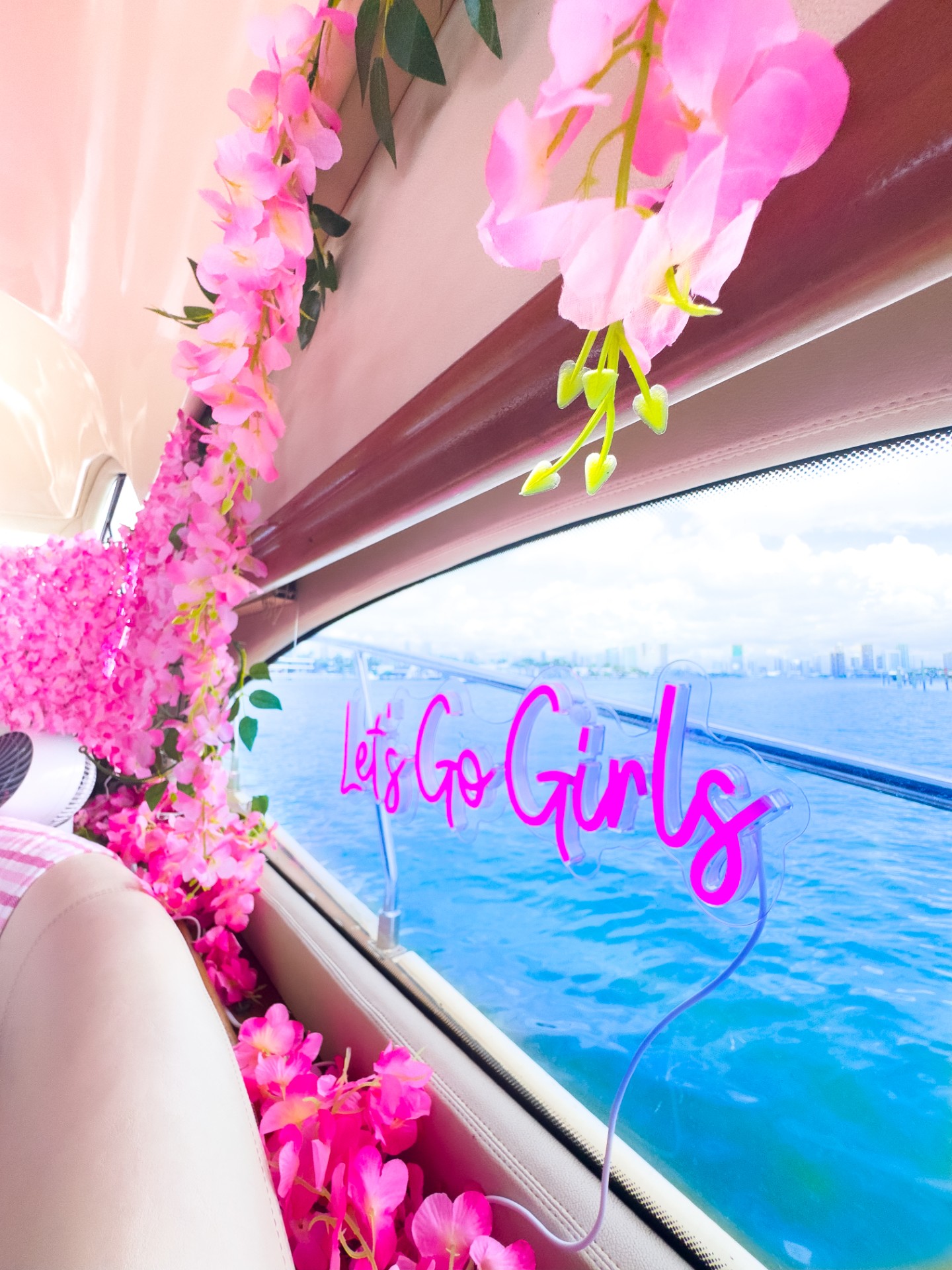 Rodman 48 - Image 24