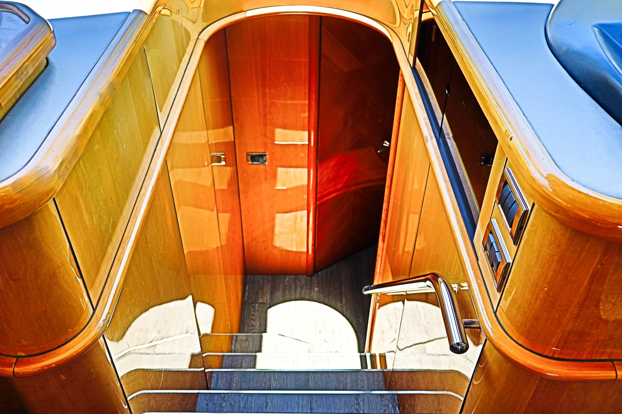 Deep Blue - Image 12