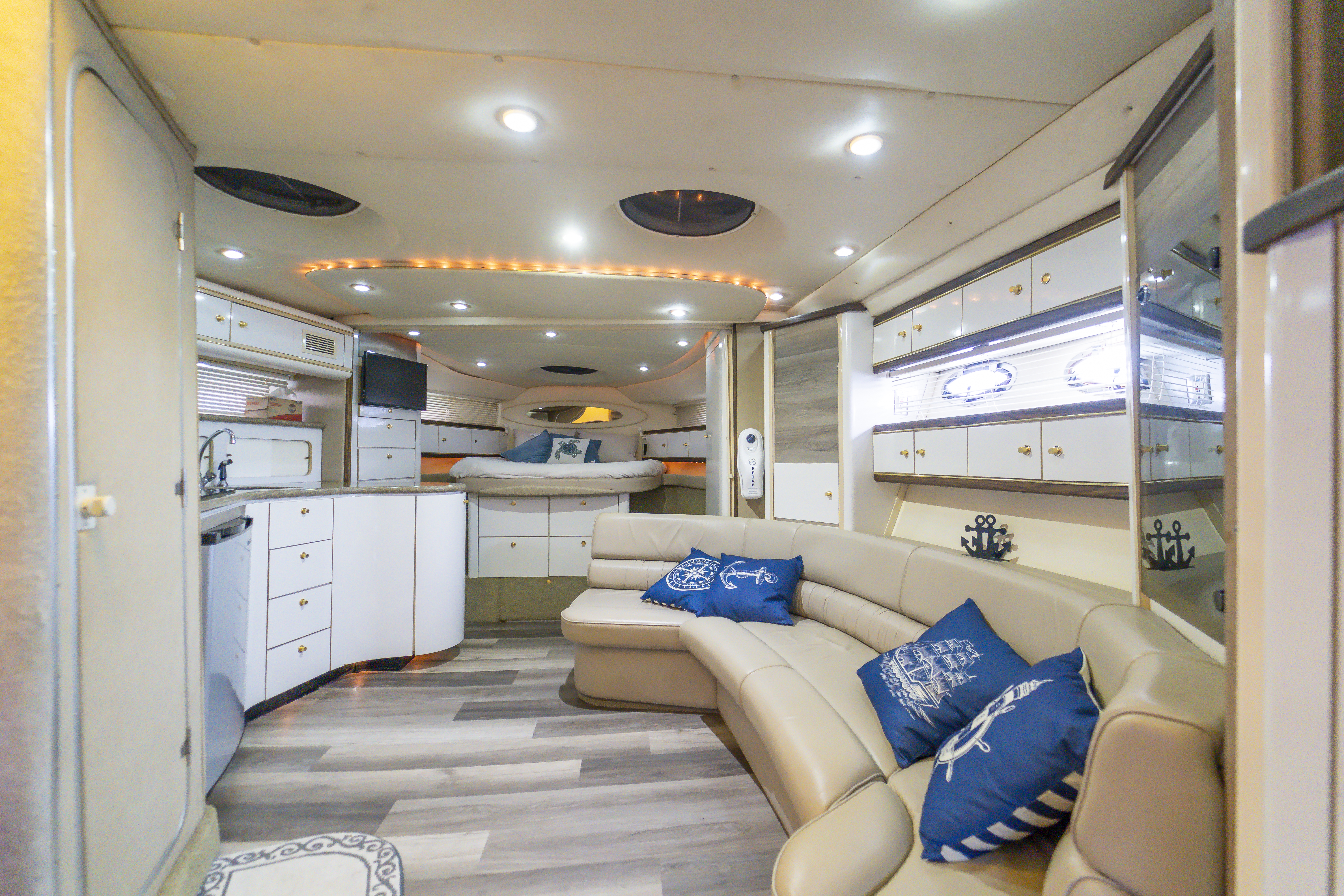 Maxum 45’ - Image 8