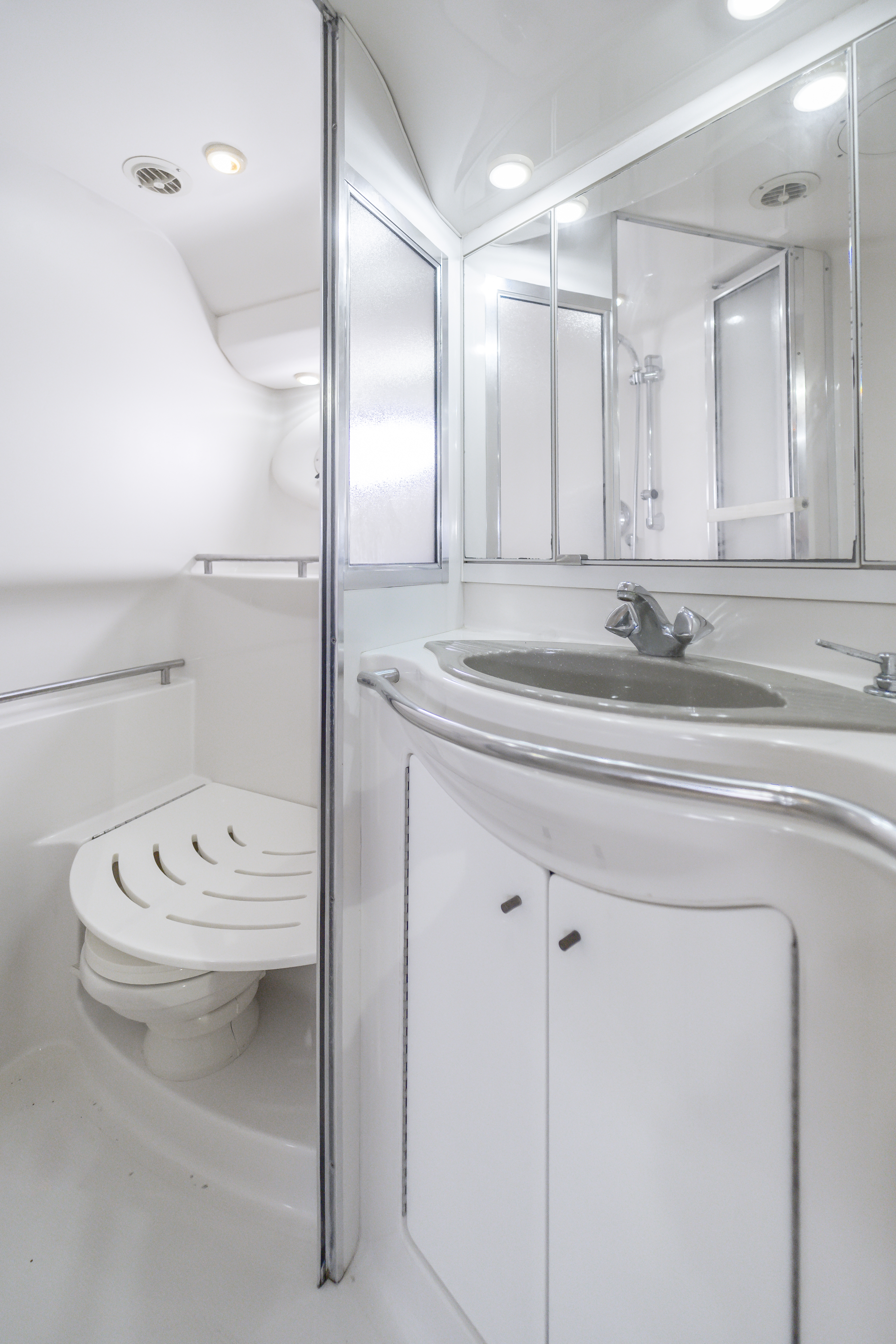 Maxum 45’ - Image 10